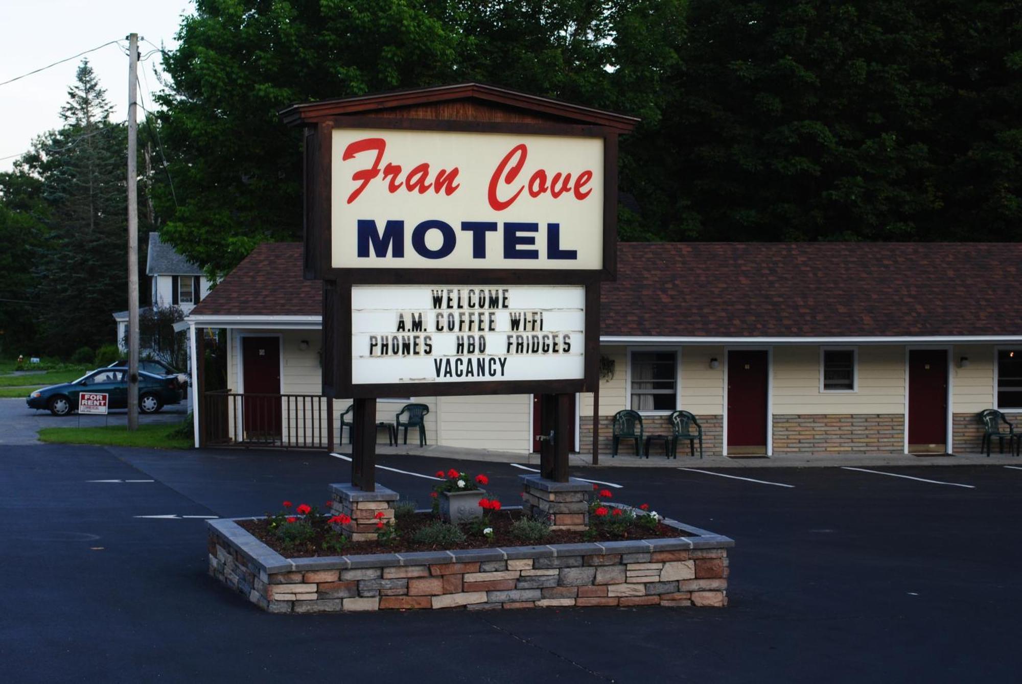Fran Cove Motel Lake George Exterior photo