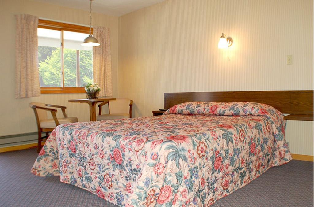Fran Cove Motel Lake George Exterior photo
